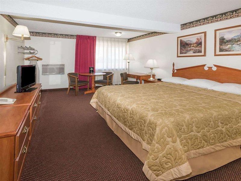 Hotel Super 8 By Wyndham Laramie Extérieur photo