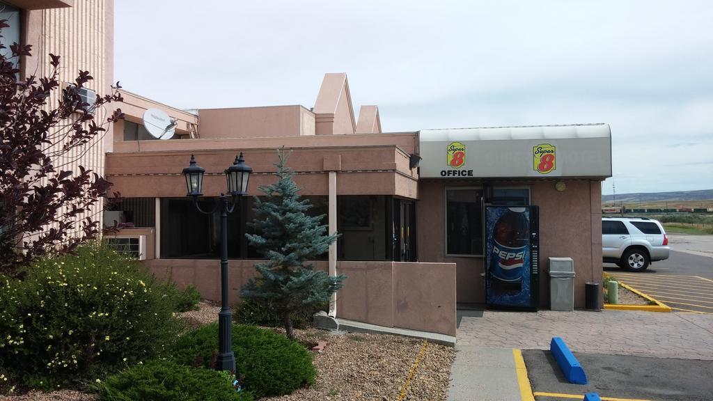 Hotel Super 8 By Wyndham Laramie Extérieur photo